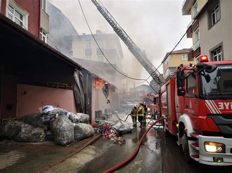 İ­s­t­a­n­b­u­l­­d­a­ ­t­e­k­s­t­i­l­ ­a­t­ö­l­y­e­s­i­n­d­e­ ­y­a­n­g­ı­n­ ­-­ ­S­o­n­ ­D­a­k­i­k­a­ ­H­a­b­e­r­l­e­r­